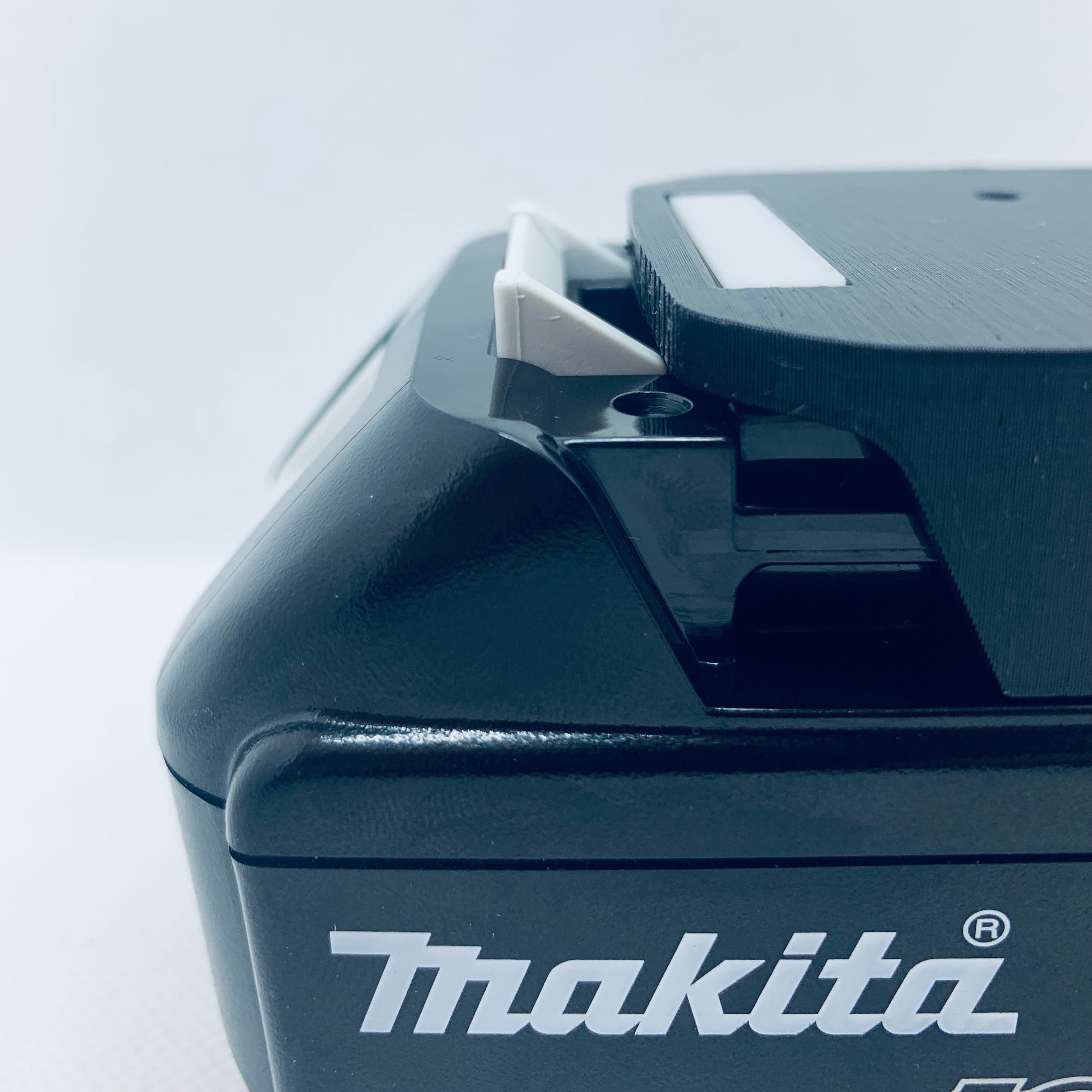 Akkuhalter (für Makita 14.4V / 18V)