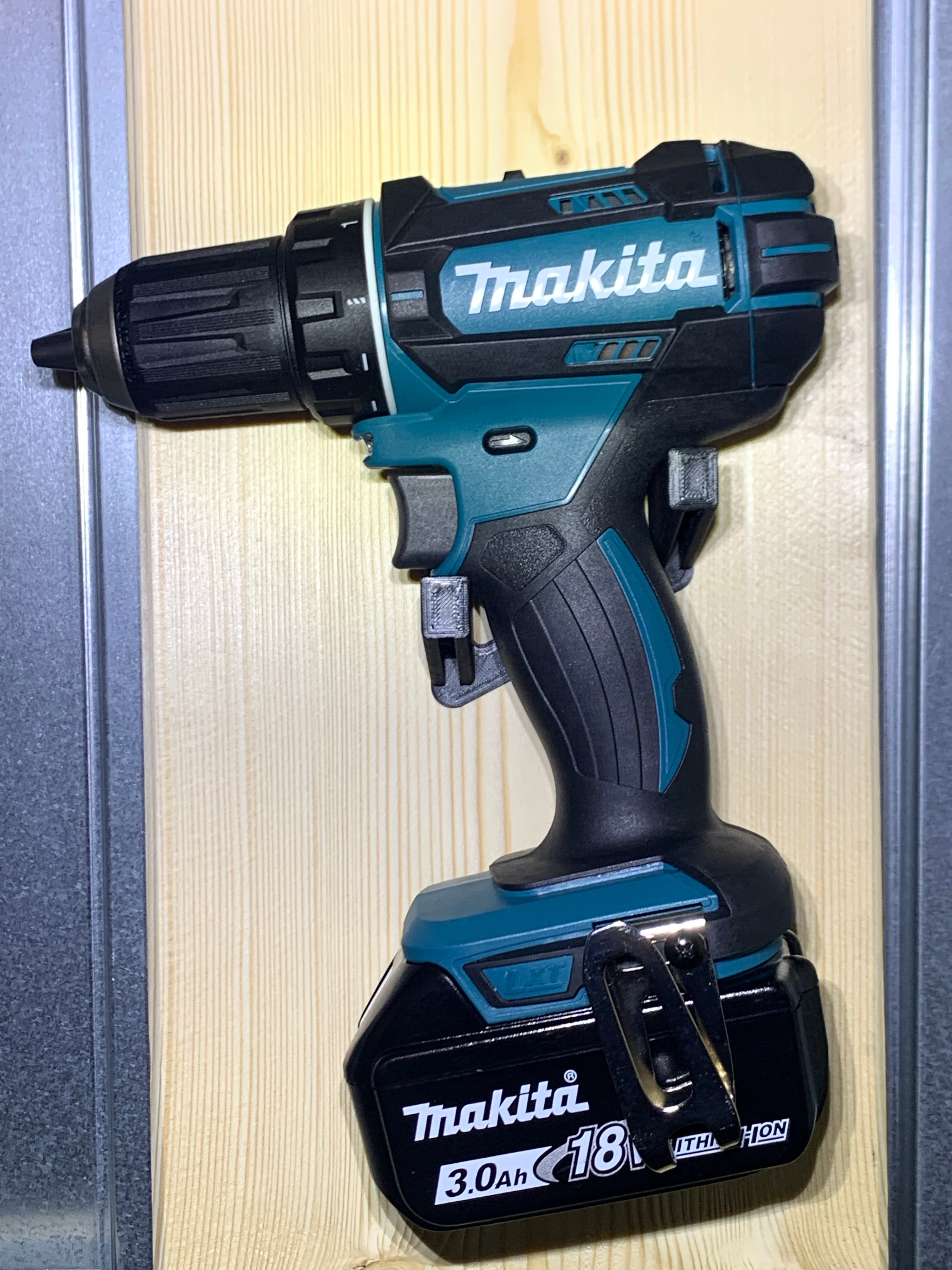 Maschinenhalter Wand Universal