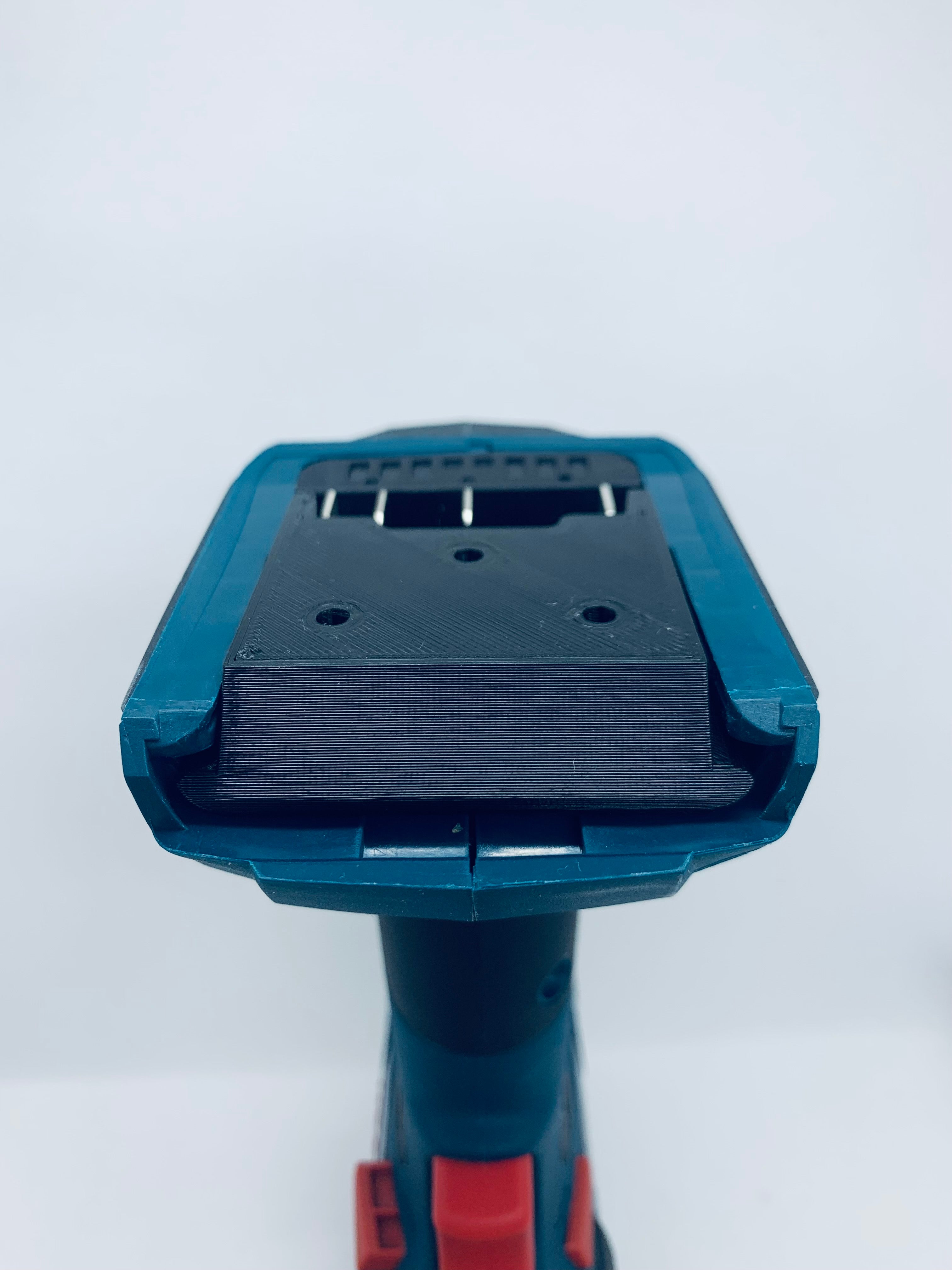 Maschinenhalter Akkufach (für Bosch Professional 18V)