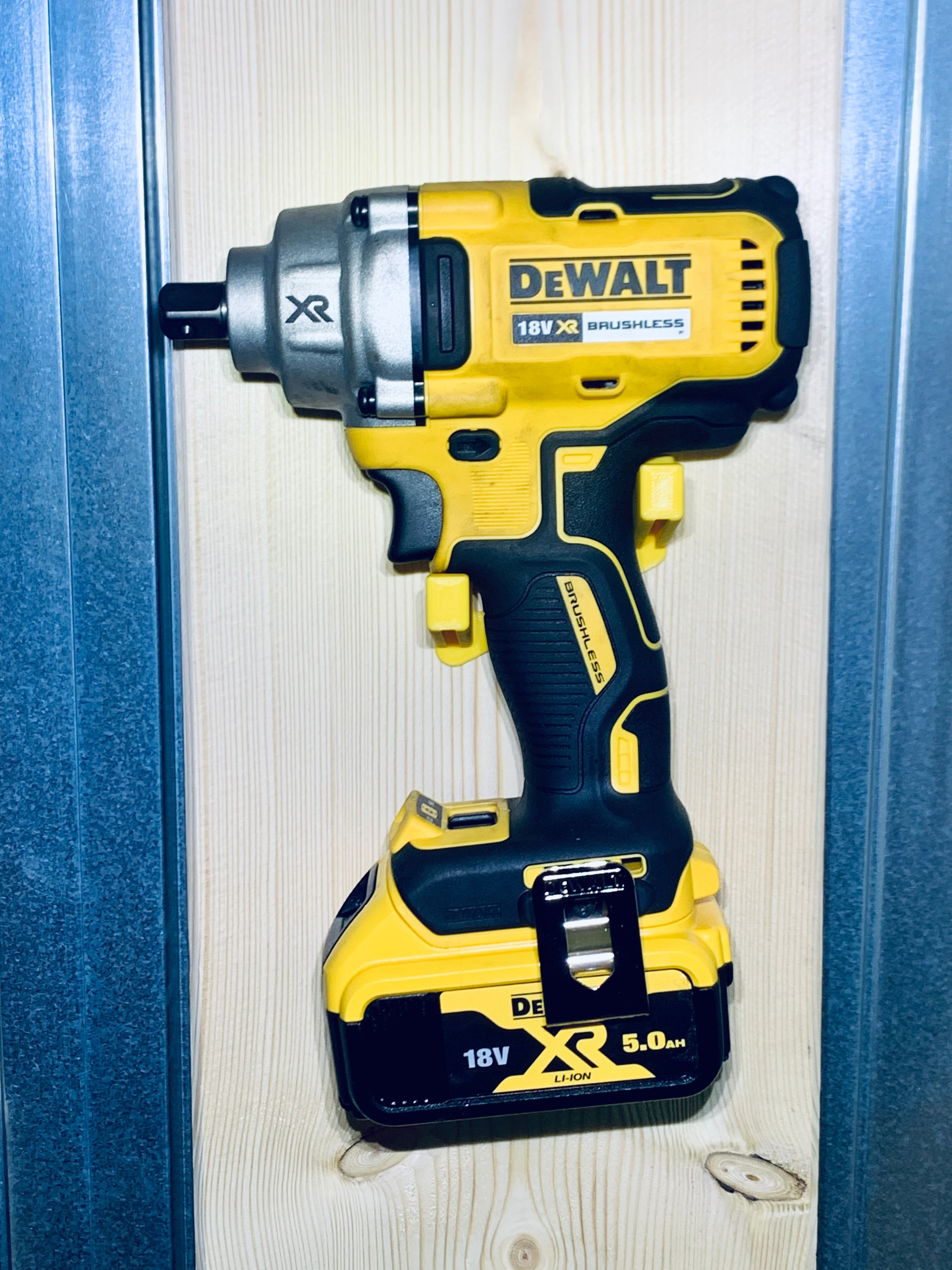 Maschinenhalter Wand Universal