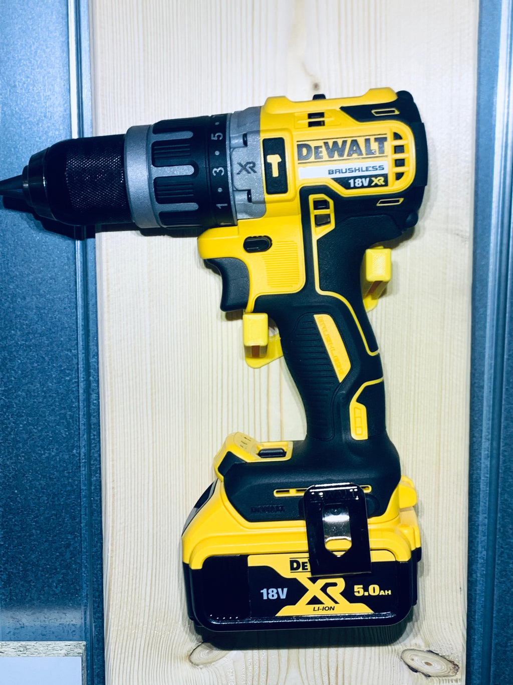 Maschinenhalter Wand Universal